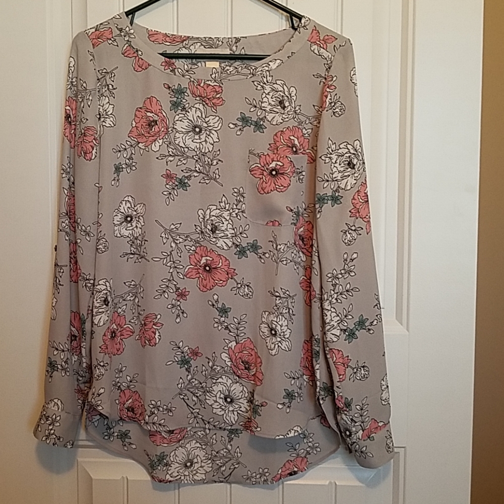 Long sleeves blouse
